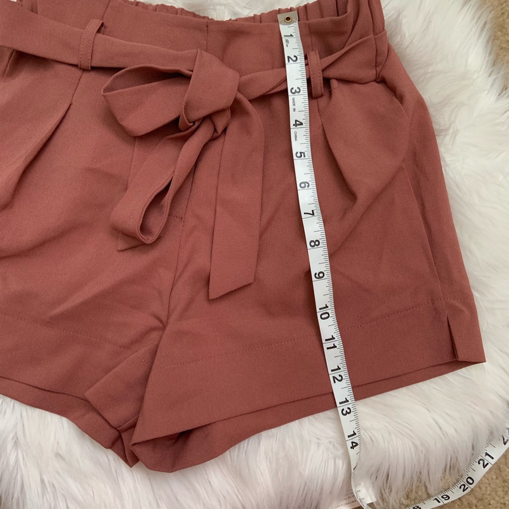 FASHION NOVA Mauve Belted Shorts Sz Small - Picture 5 of 6